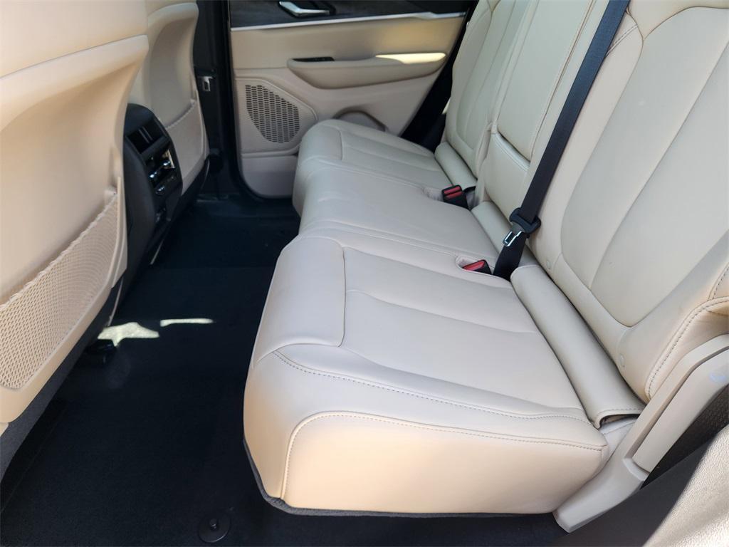 new 2025 Jeep Grand Cherokee car, priced at $42,480
