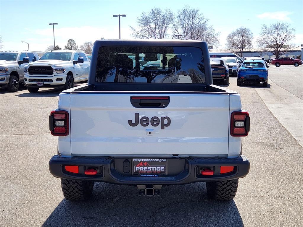 new 2025 Jeep Gladiator car, priced at $49,577