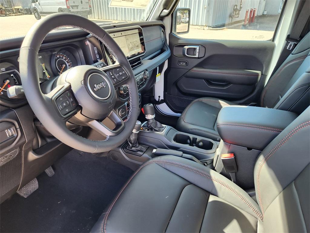 new 2025 Jeep Gladiator car, priced at $49,577