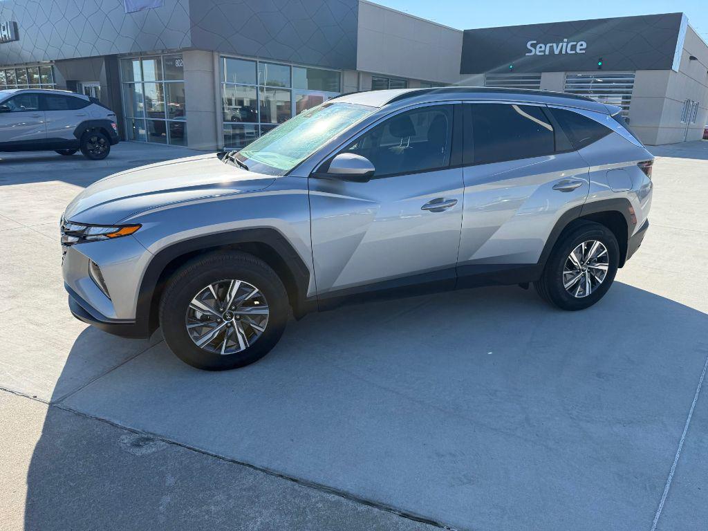 used 2024 Hyundai TUCSON Hybrid car, priced at $29,111