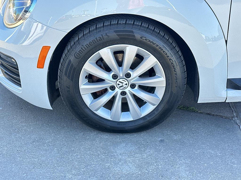 used 2018 Volkswagen Beetle car, priced at $22,333