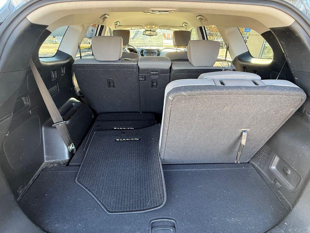 used 2019 Hyundai Santa Fe XL car, priced at $17,210