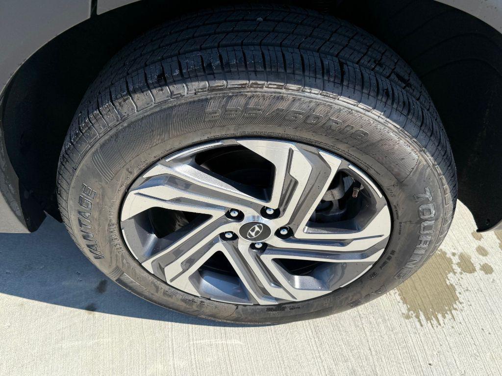 used 2023 Hyundai Santa Fe car, priced at $25,550