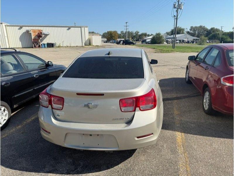 used 2015 Chevrolet Malibu car, priced at $3,500