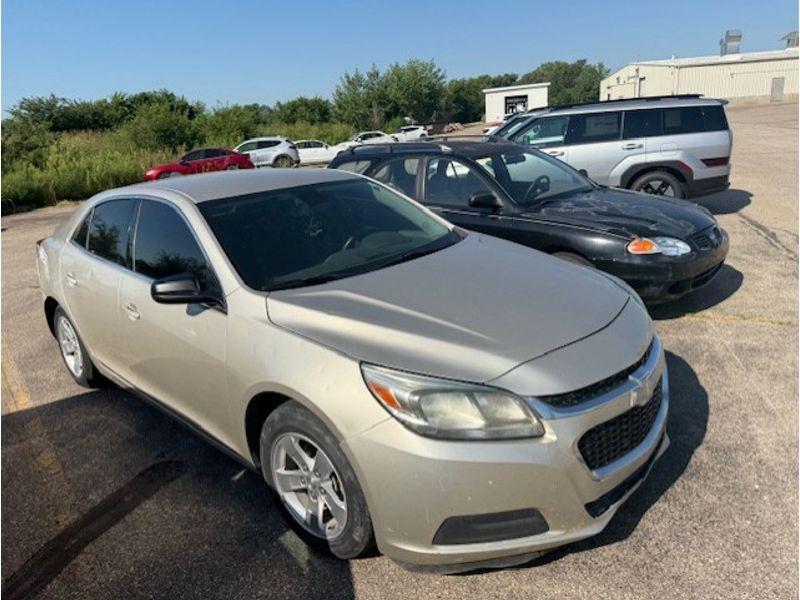 used 2015 Chevrolet Malibu car, priced at $3,500