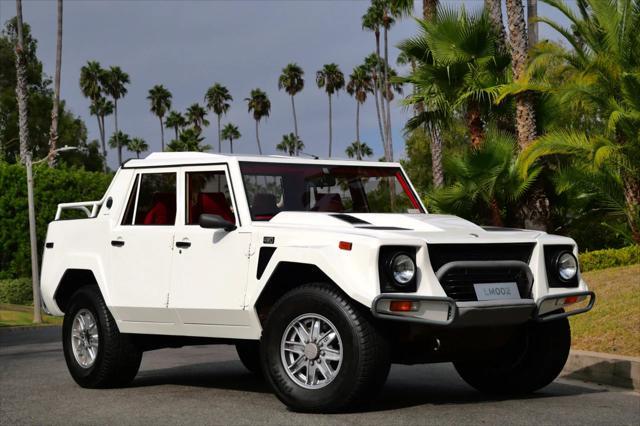 used 1990 Lamborghini LM002 car