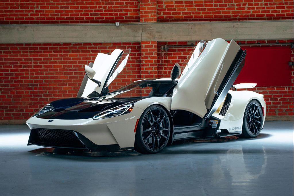 used 2022 Ford GT car, priced at $1,249,000