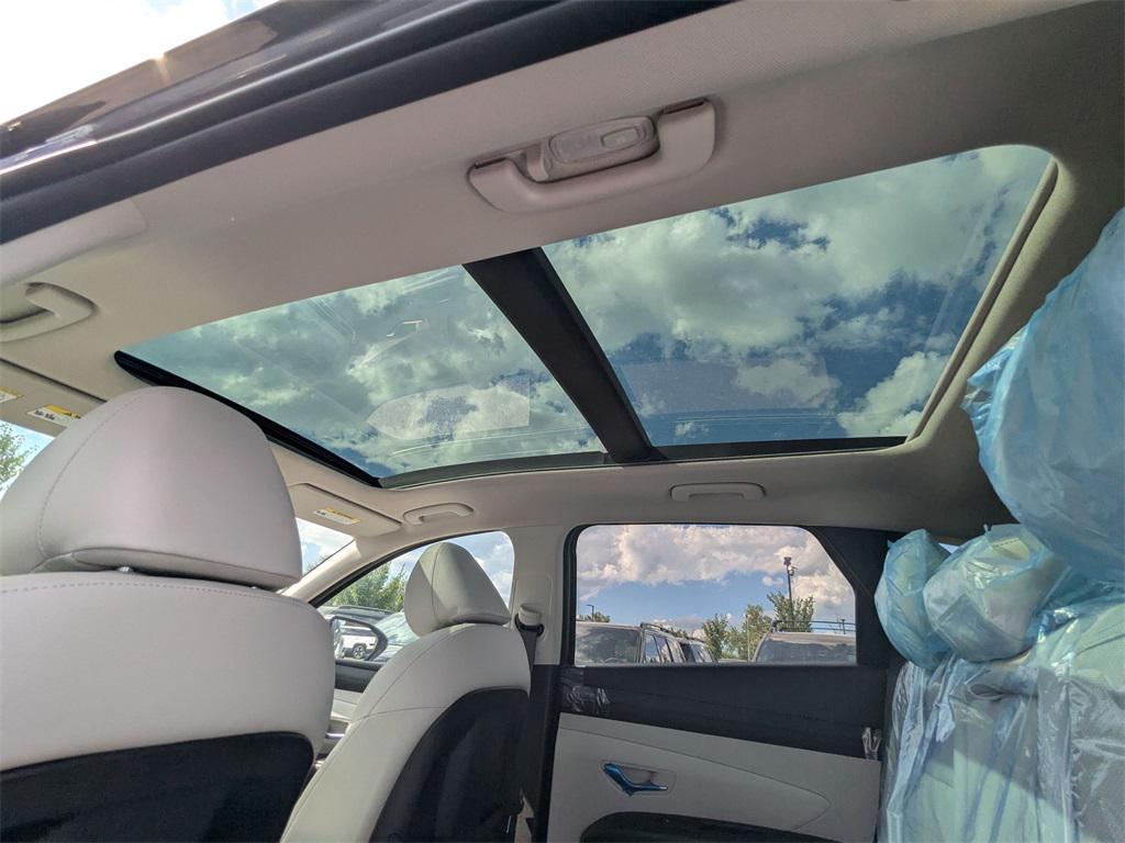 new 2025 Hyundai TUCSON Hybrid car, priced at $35,498