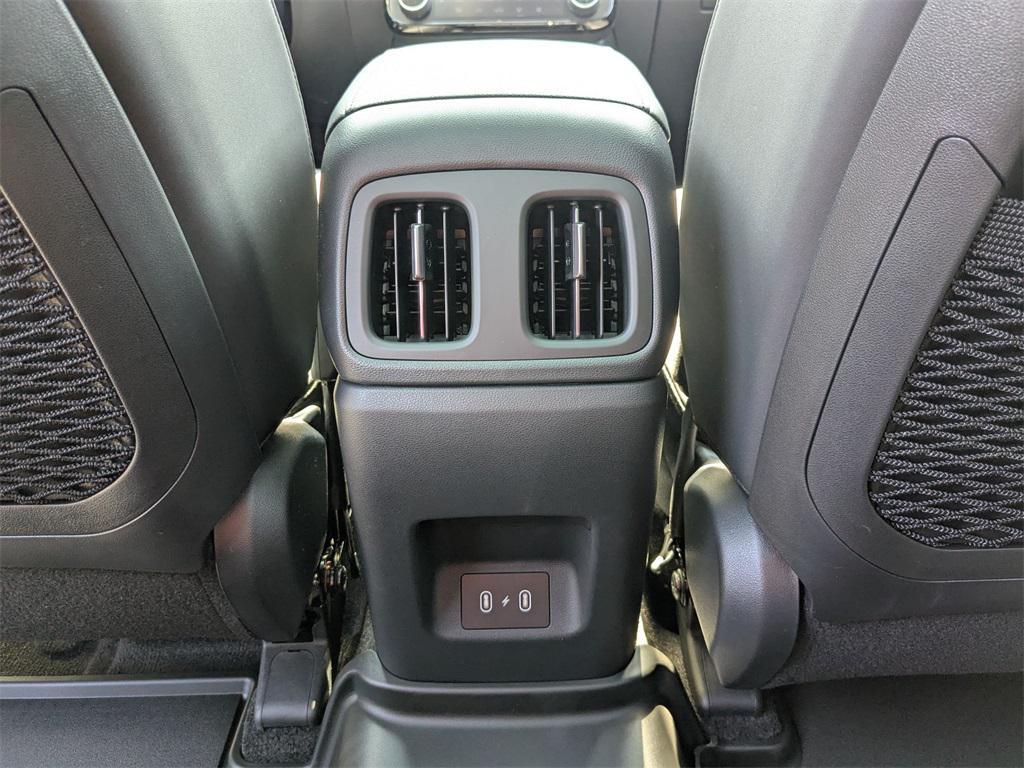 new 2025 Hyundai TUCSON Hybrid car, priced at $34,217