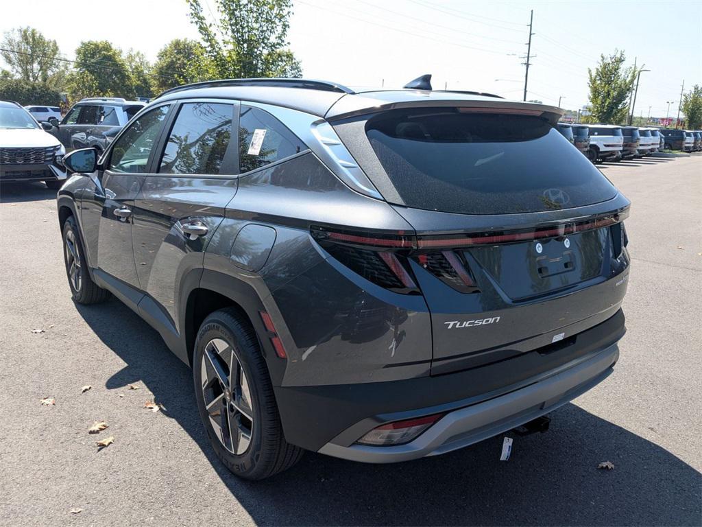 new 2025 Hyundai TUCSON Hybrid car, priced at $34,217