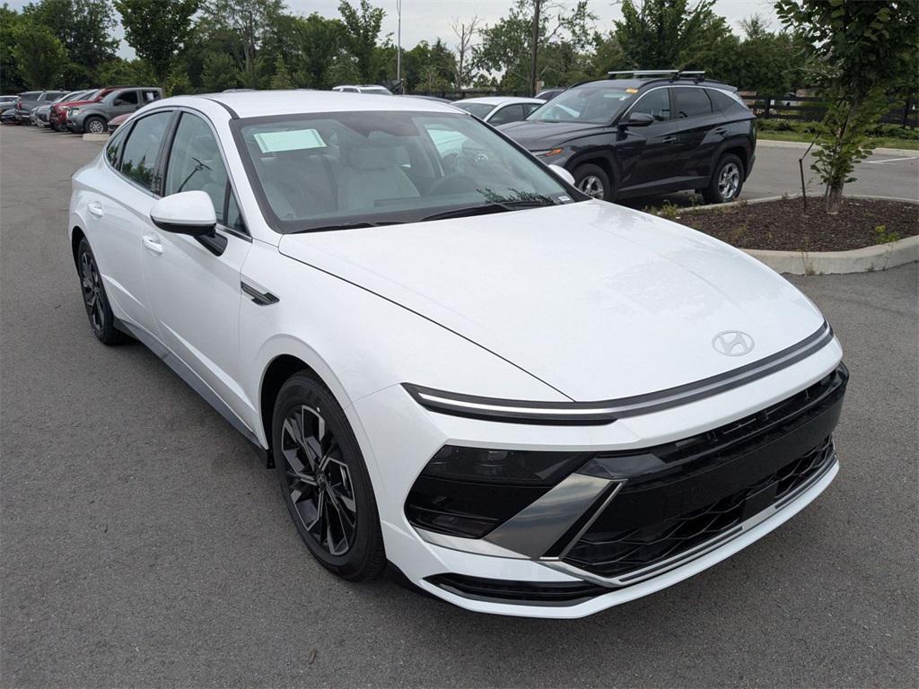 new 2025 Hyundai Sonata car, priced at $23,654