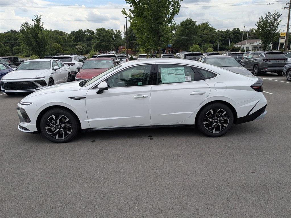 new 2025 Hyundai Sonata car, priced at $23,654