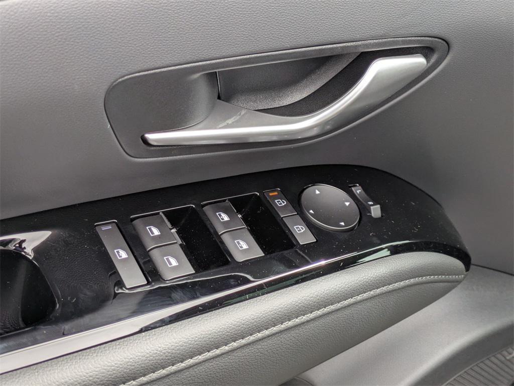 new 2025 Hyundai TUCSON Hybrid car, priced at $38,672
