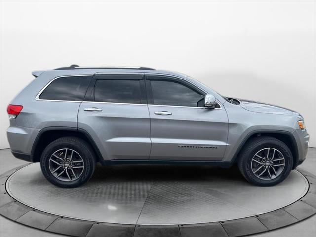 used 2018 Jeep Grand Cherokee car, priced at $19,487