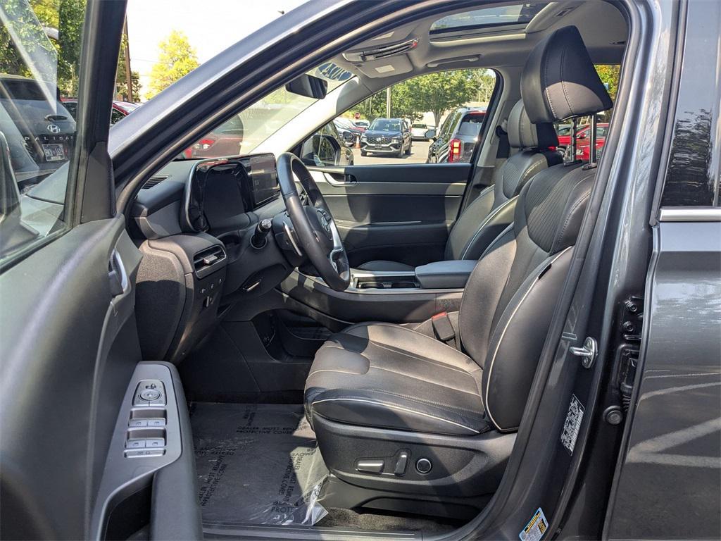 used 2024 Hyundai Palisade car, priced at $35,300