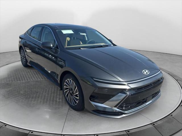 new 2025 Hyundai Sonata Hybrid car, priced at $38,375