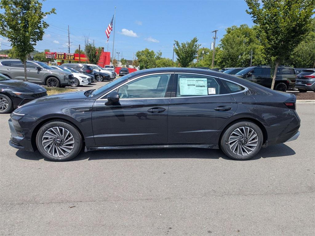 new 2025 Hyundai Sonata Hybrid car, priced at $35,088