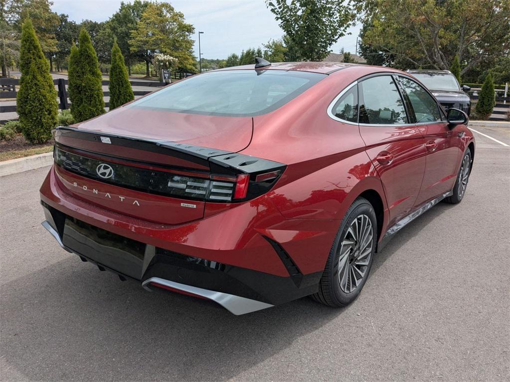 new 2025 Hyundai Sonata Hybrid car, priced at $28,370