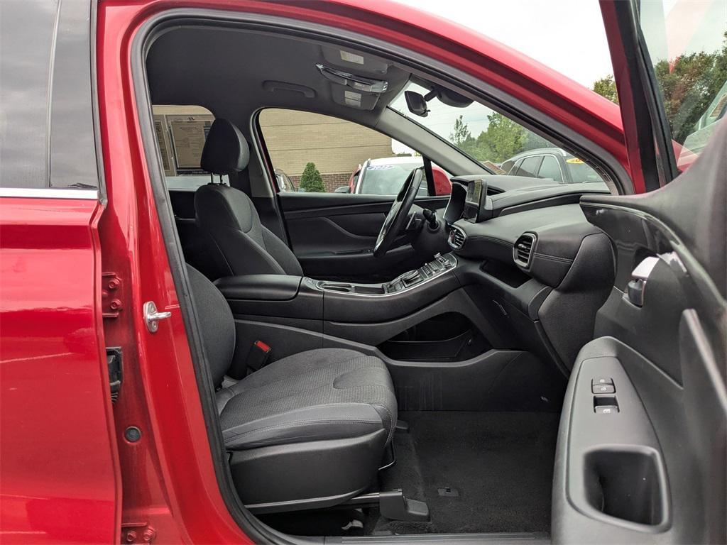 used 2023 Hyundai Santa Fe car, priced at $21,000