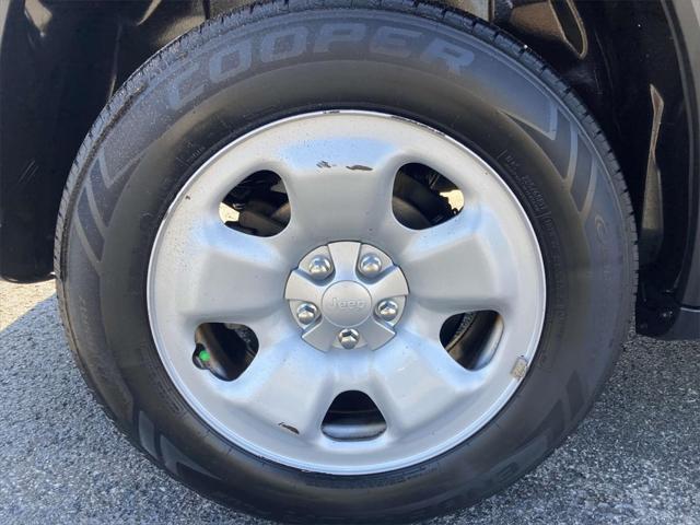 used 2015 Jeep Cherokee car, priced at $8,972