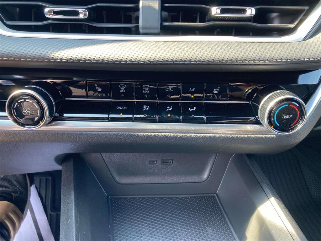 new 2026 Chevrolet Equinox car, priced at $31,410