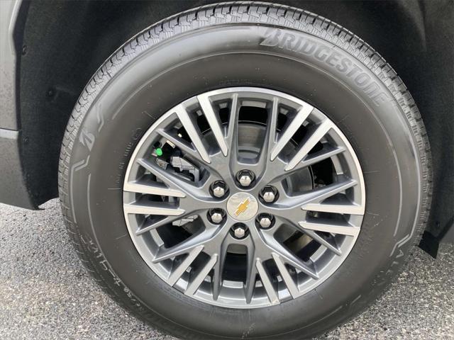 new 2025 Chevrolet Traverse car, priced at $43,195