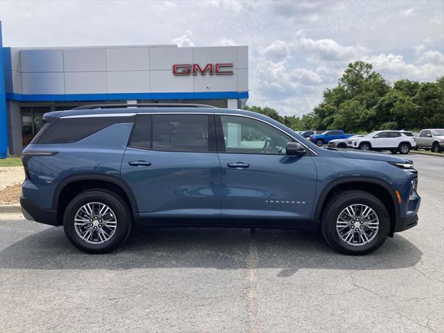new 2025 Chevrolet Traverse car, priced at $43,195