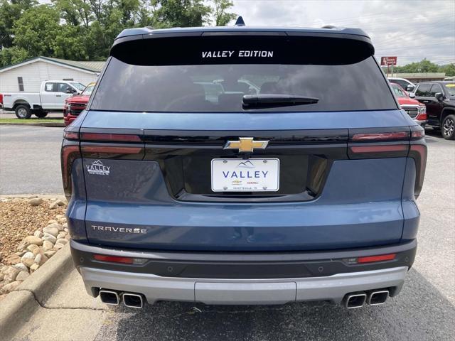 new 2025 Chevrolet Traverse car, priced at $43,195