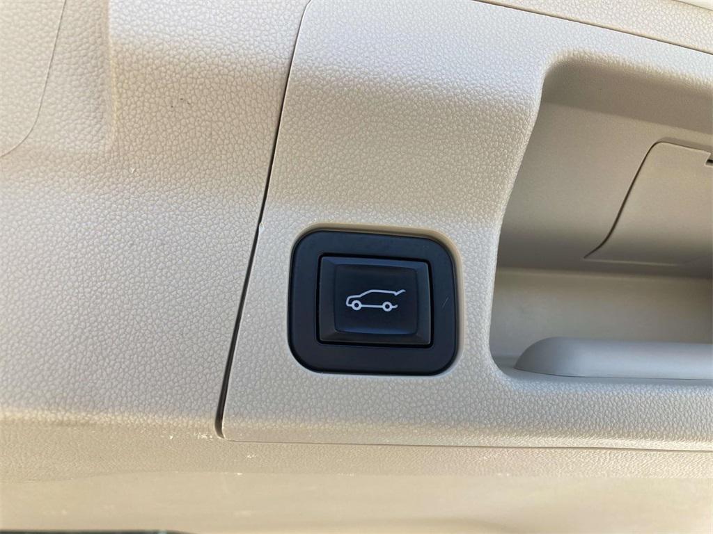 used 2019 GMC Acadia car, priced at $20,744