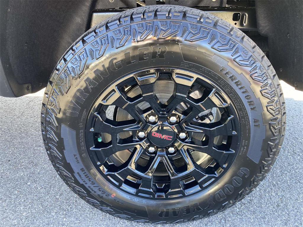 new 2026 GMC Canyon car, priced at $43,575