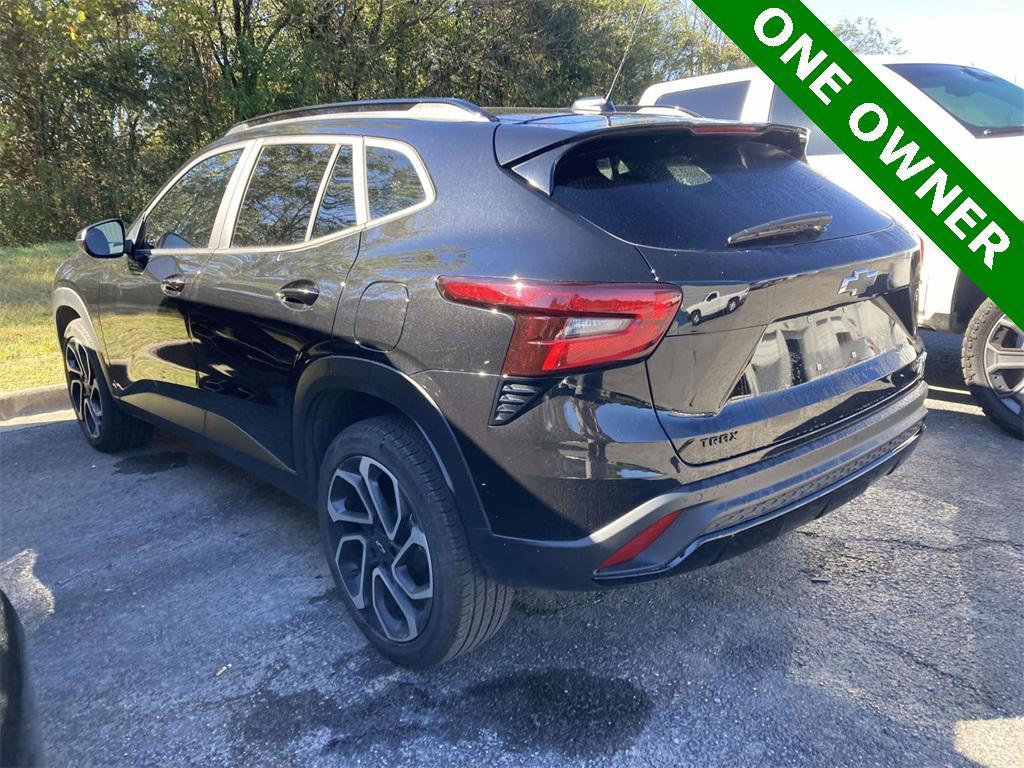 used 2025 Chevrolet Trax car, priced at $24,859