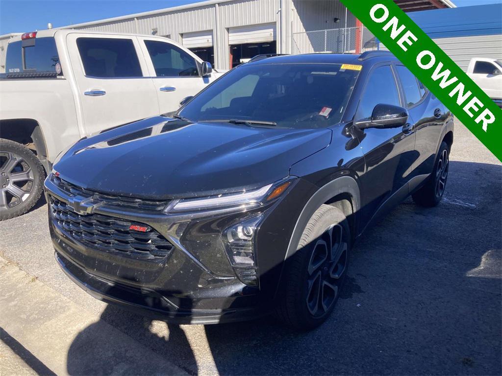 used 2025 Chevrolet Trax car, priced at $24,859