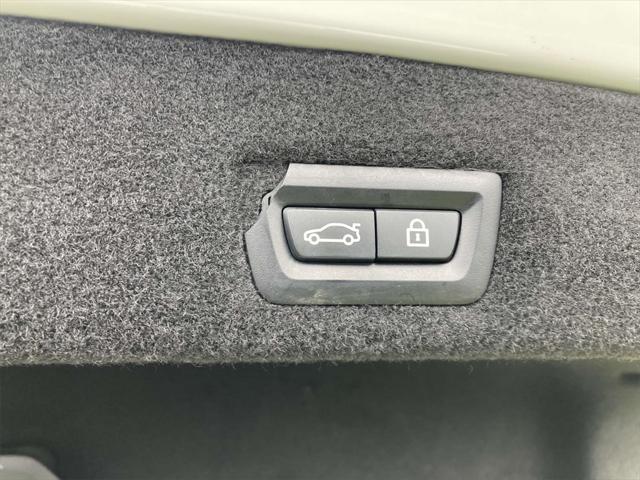 used 2022 BMW 750 car, priced at $52,677