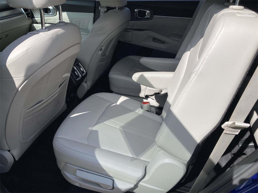 used 2022 Kia Sorento car, priced at $29,411