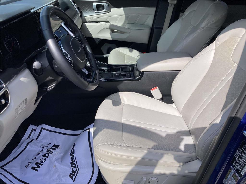 used 2022 Kia Sorento car, priced at $29,411