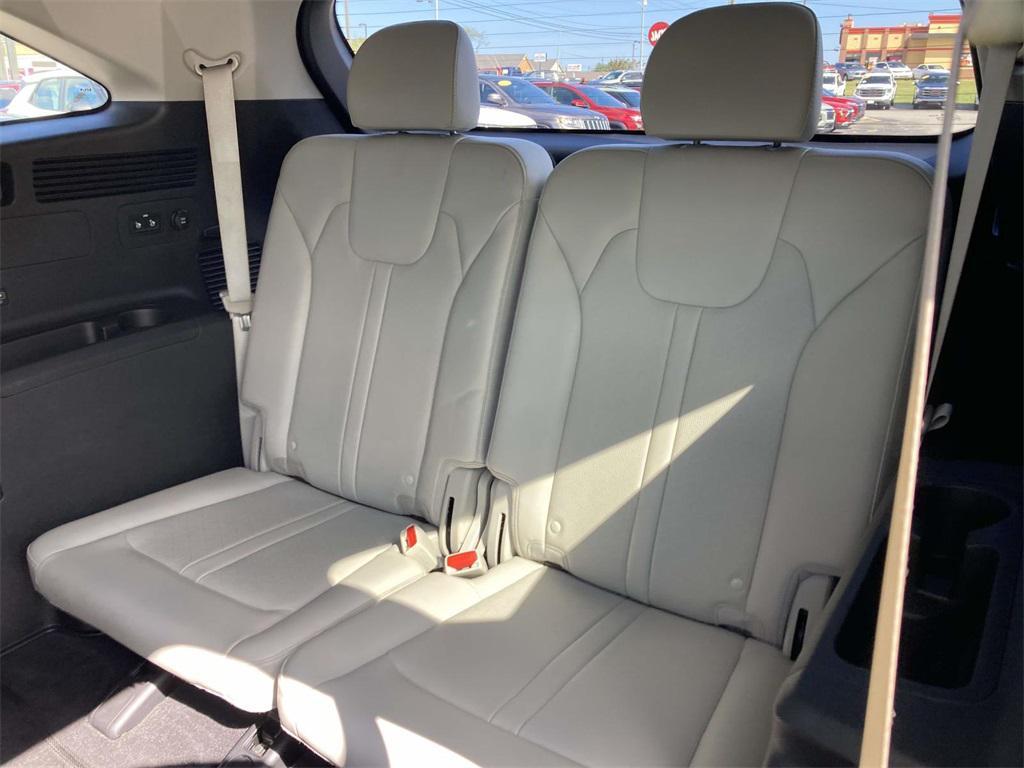 used 2022 Kia Sorento car, priced at $29,411