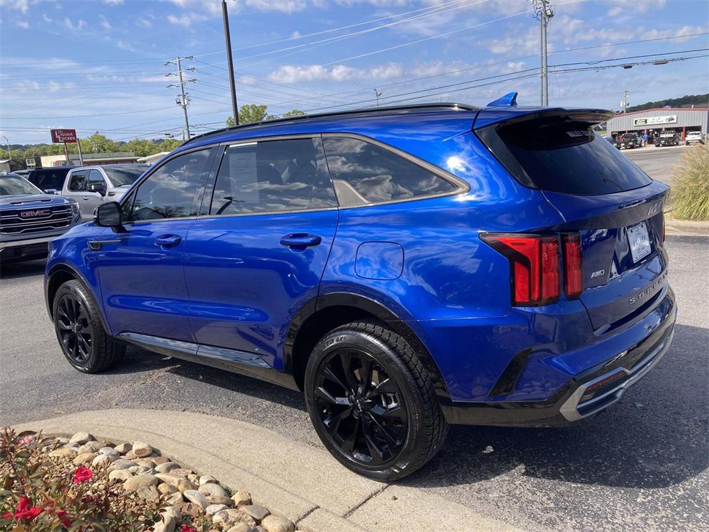 used 2022 Kia Sorento car, priced at $29,411