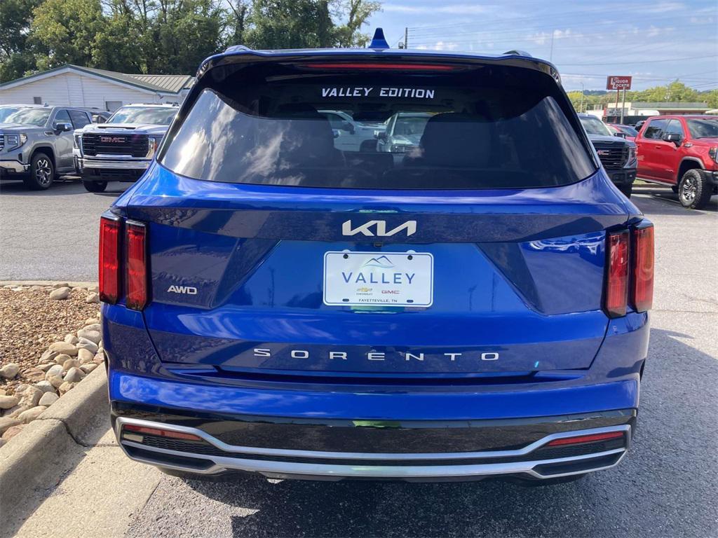 used 2022 Kia Sorento car, priced at $29,411