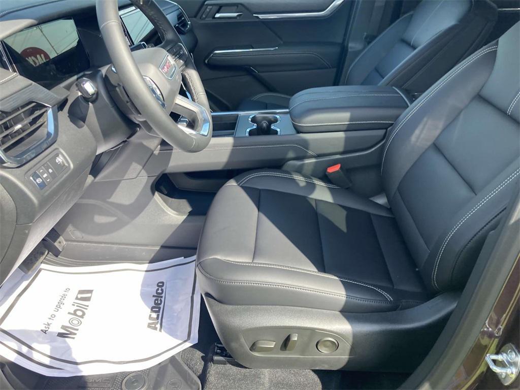 new 2025 GMC Acadia car, priced at $46,550
