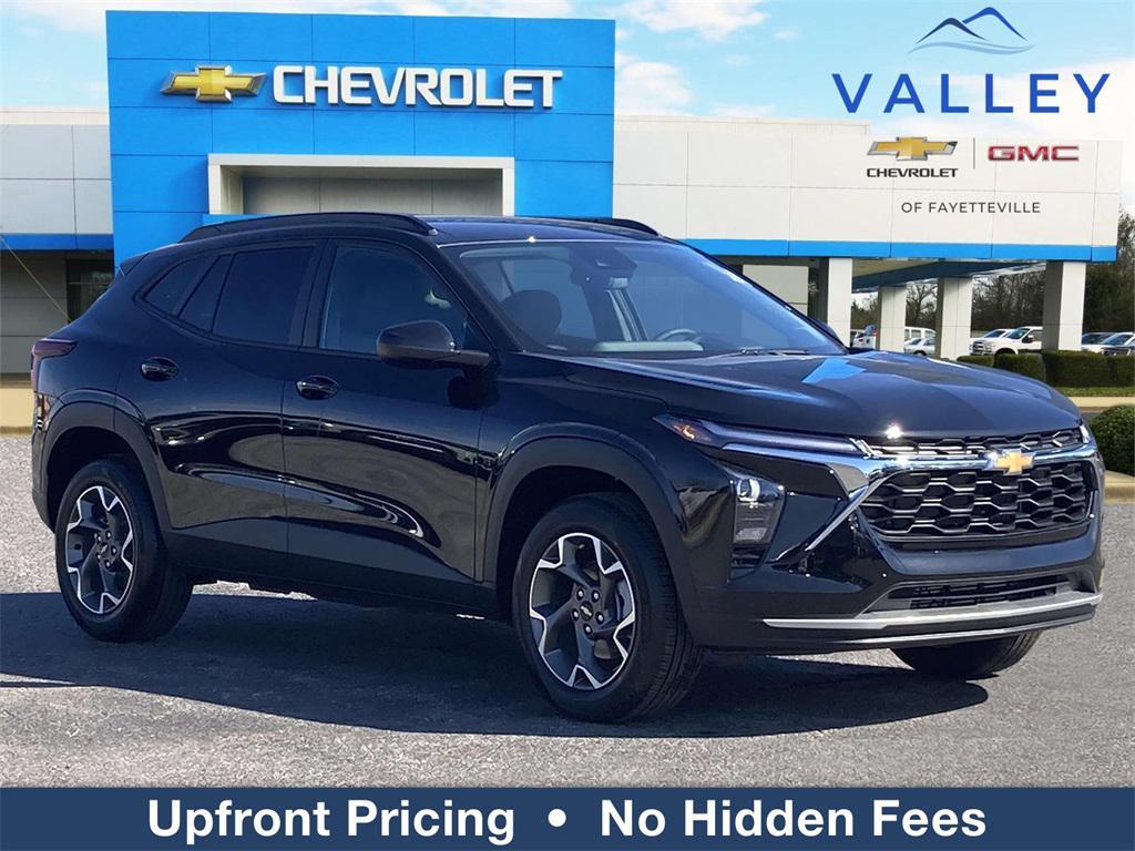 new 2025 Chevrolet Trax car, priced at $21,895
