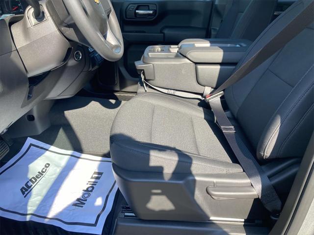 new 2025 Chevrolet Silverado 1500 car, priced at $46,815