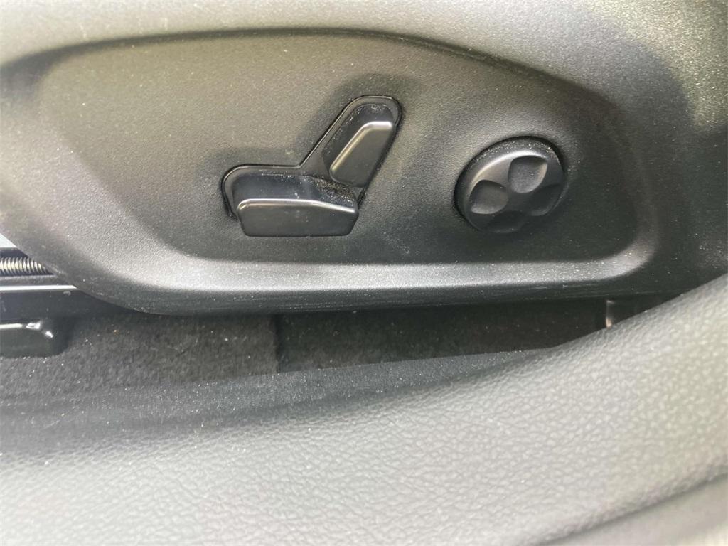 used 2019 Jeep Compass car, priced at $17,212
