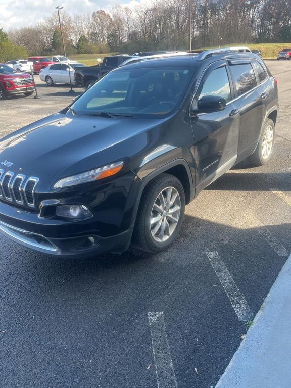 used 2015 Jeep Cherokee car, priced at $11,977