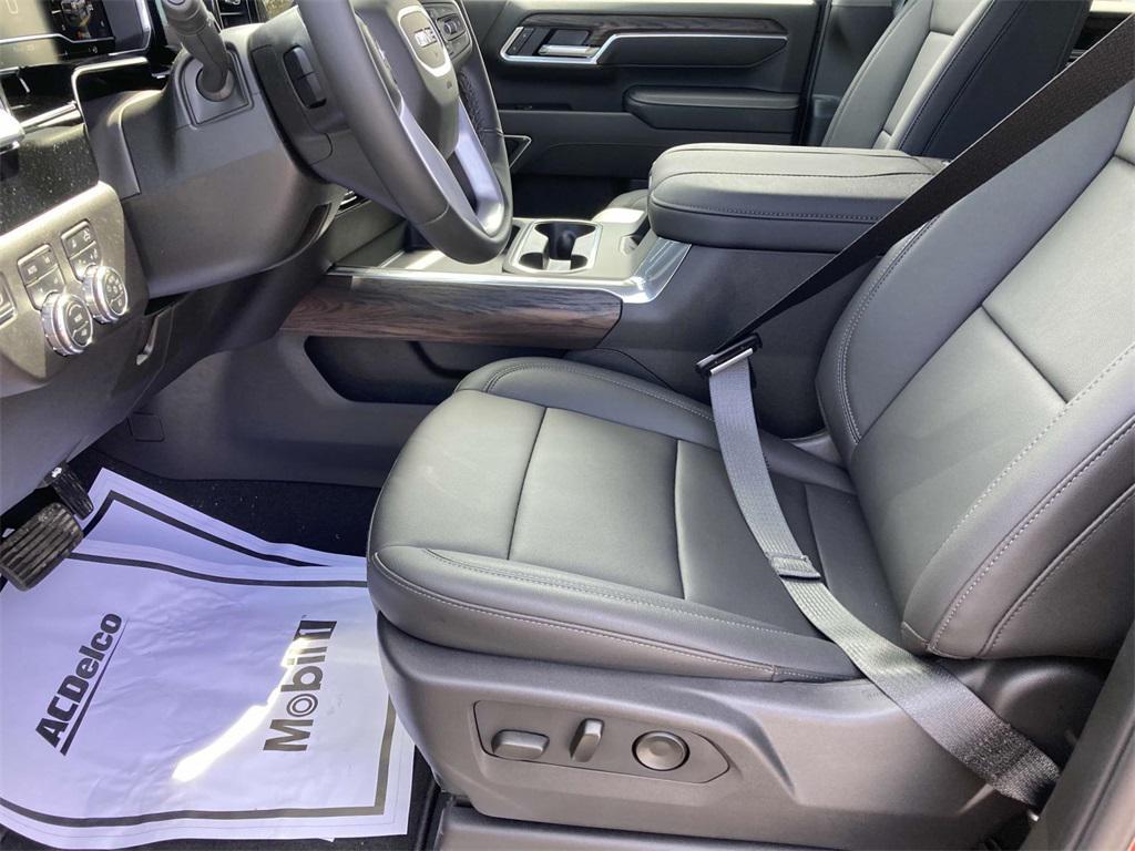 new 2025 GMC Sierra 2500 car, priced at $79,765