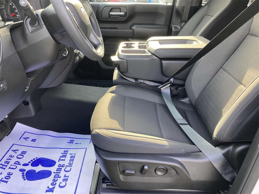 new 2025 Chevrolet Silverado 2500 car, priced at $59,985