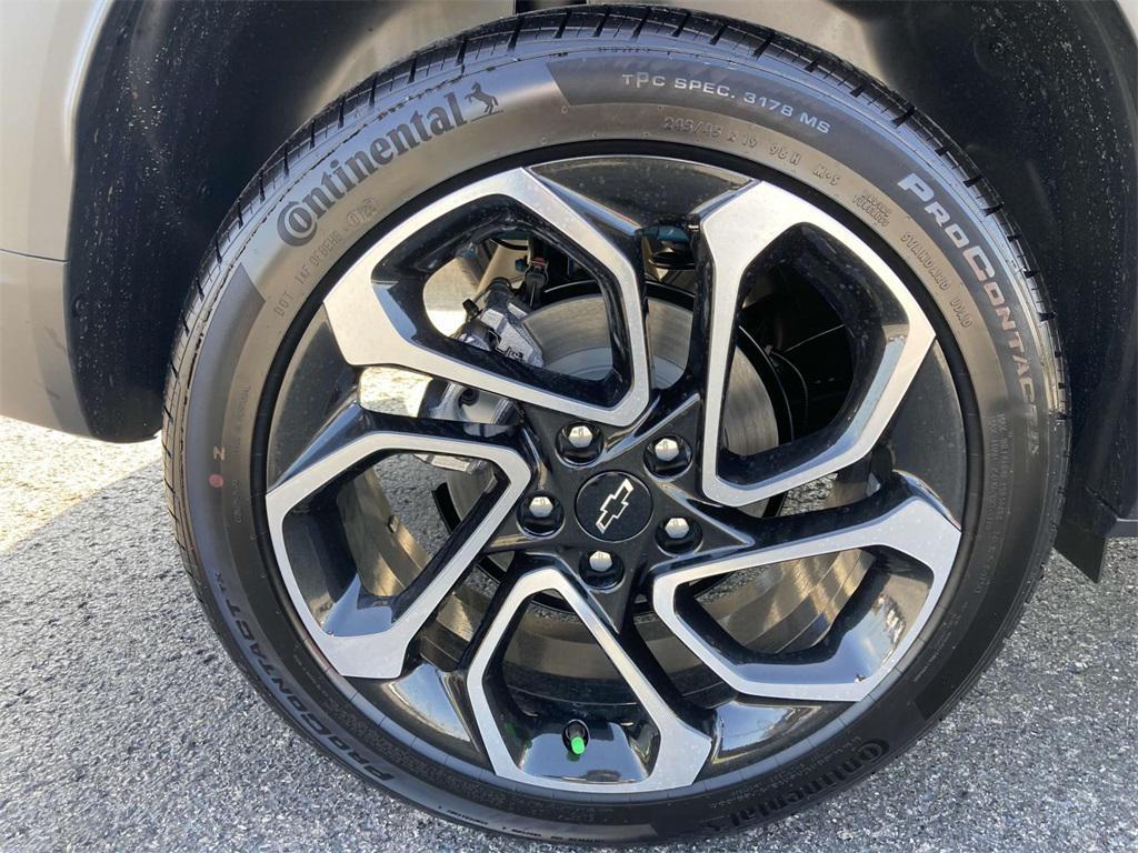 new 2025 Chevrolet Trax car, priced at $26,390