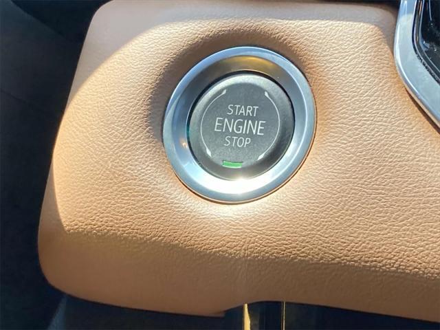 used 2024 GMC Canyon car, priced at $40,972