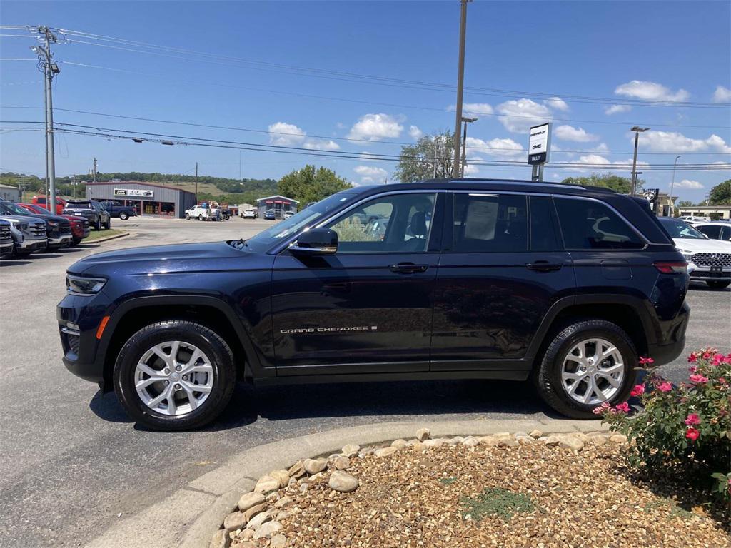 used 2023 Jeep Grand Cherokee car, priced at $28,986