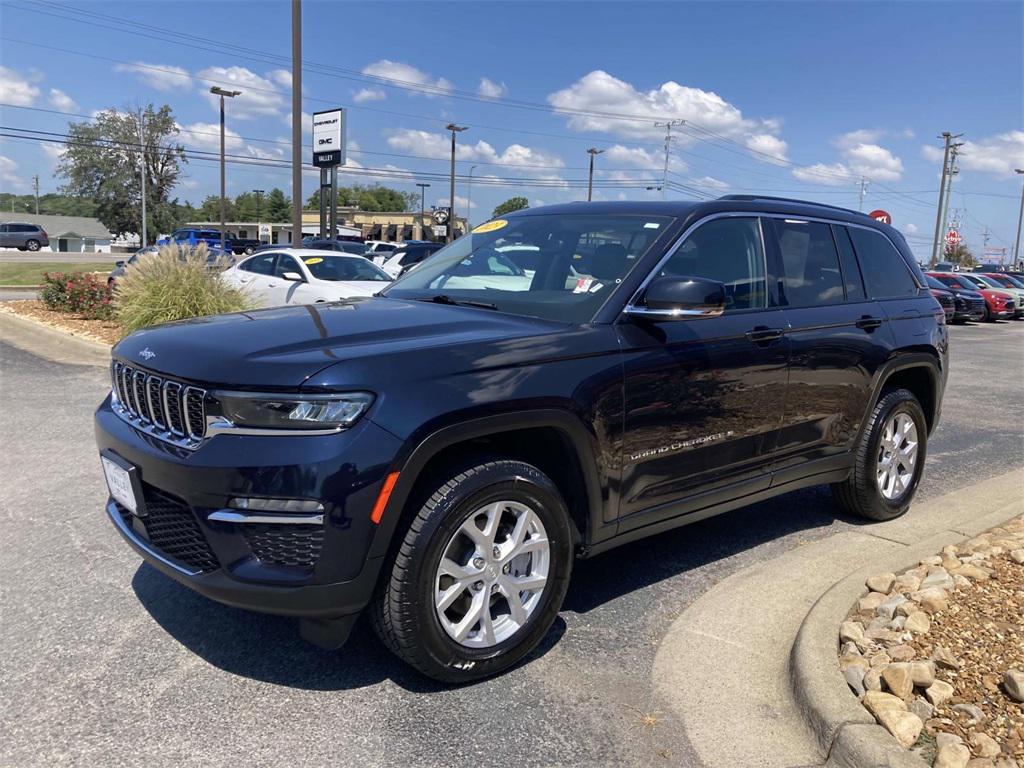 used 2023 Jeep Grand Cherokee car, priced at $28,986