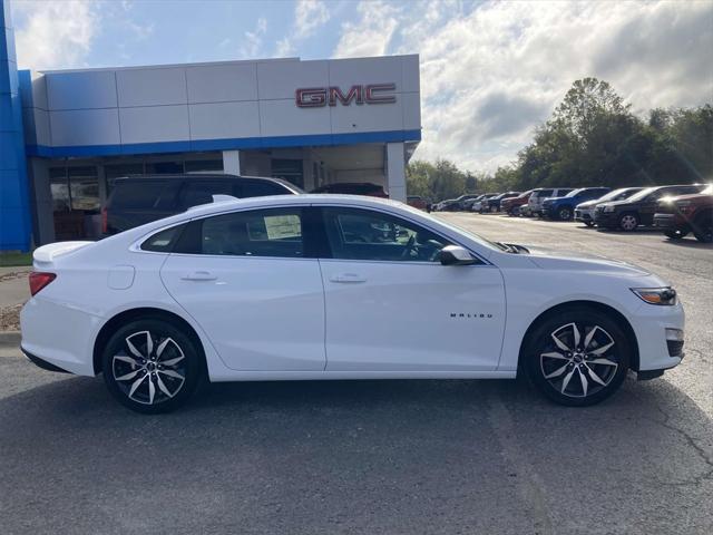 new 2024 Chevrolet Malibu car, priced at $27,890